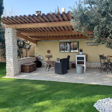 La Maison 1440 LʼIsle-sur-la-Sorgue Dış mekan fotoğraf