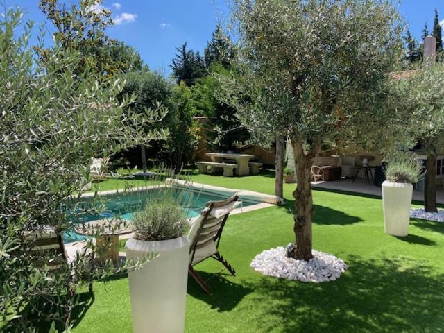 La Maison 1440 LʼIsle-sur-la-Sorgue Dış mekan fotoğraf