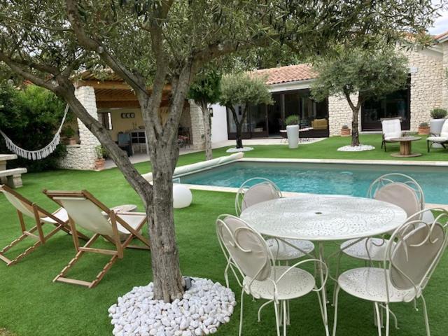 La Maison 1440 LʼIsle-sur-la-Sorgue Dış mekan fotoğraf